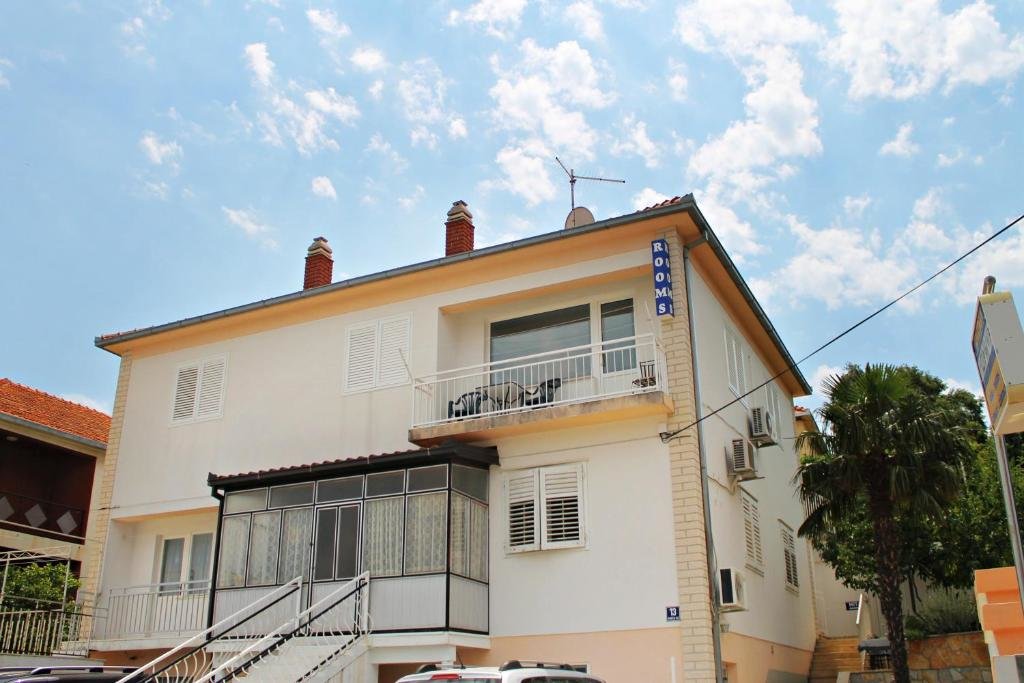 Mito Rooms & Apartments