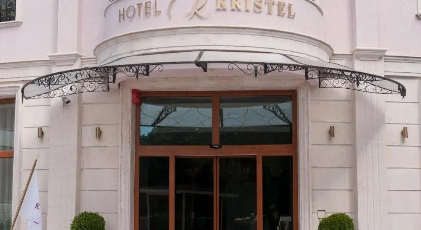 Purple Star Apartments