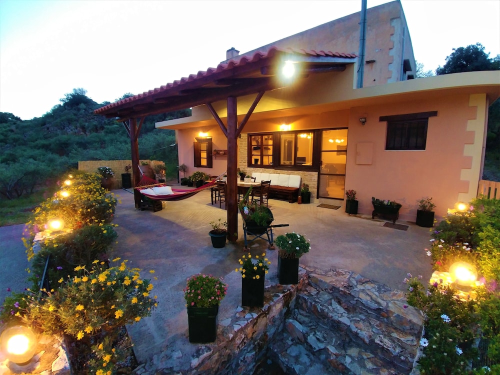 Thymes Traditional House