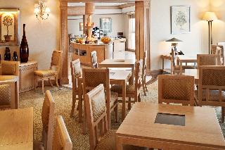 Crowne Plaza Dubai Apartments