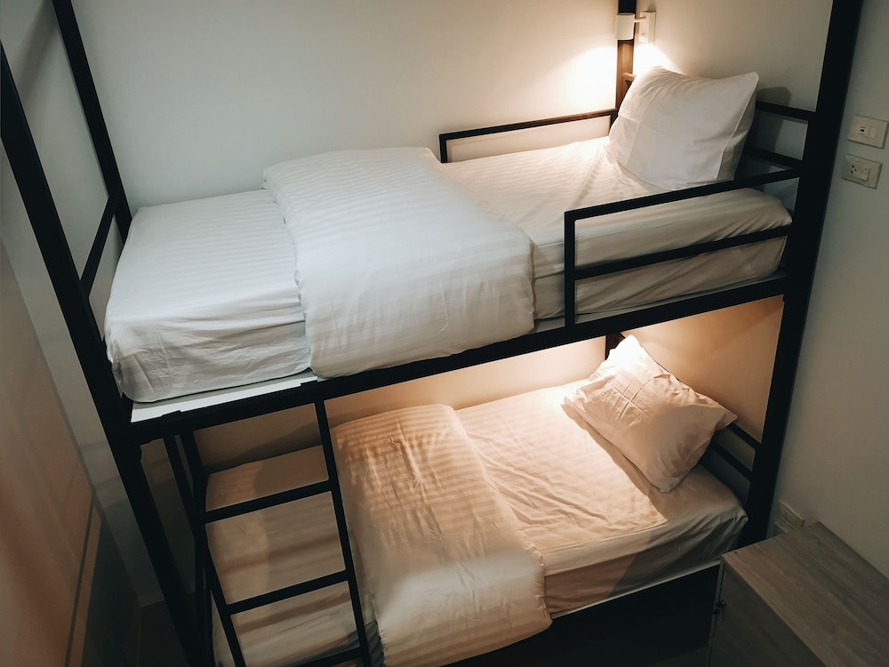 Tall Tree Poshtel Phuket - Hostel
