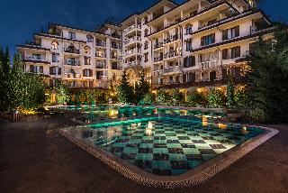 Esteban Apartcomplex