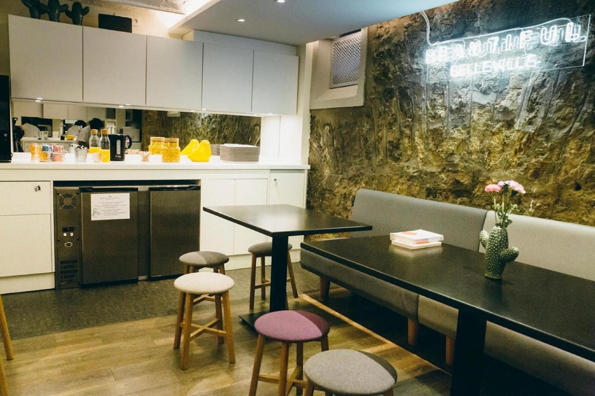 Beautiful City Hostel & Hotel
