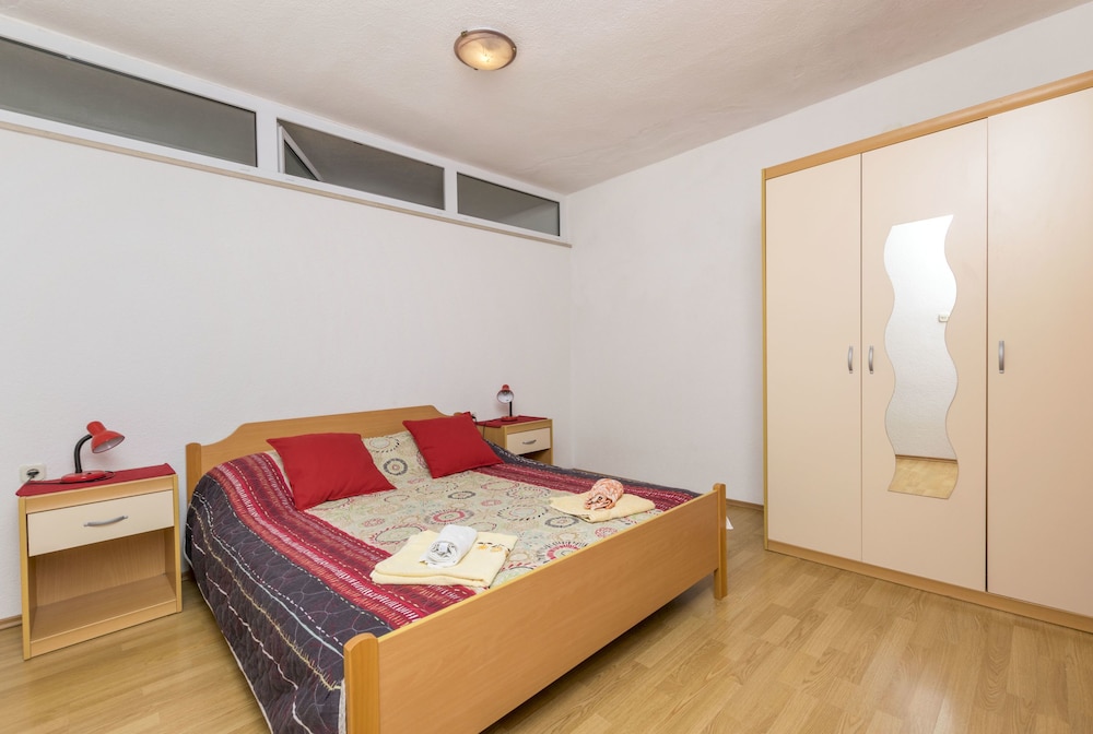 Apartments Jerica