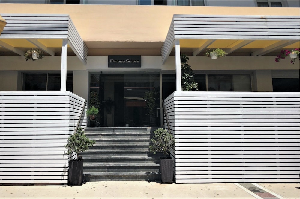 Mimosa Suites