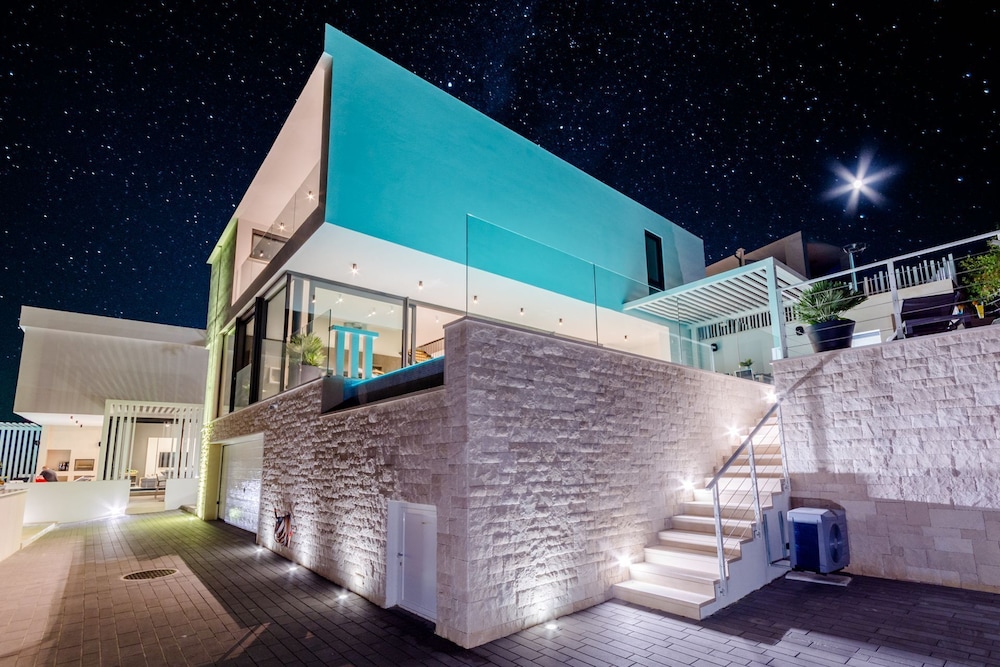 Luxury Villa Soleil