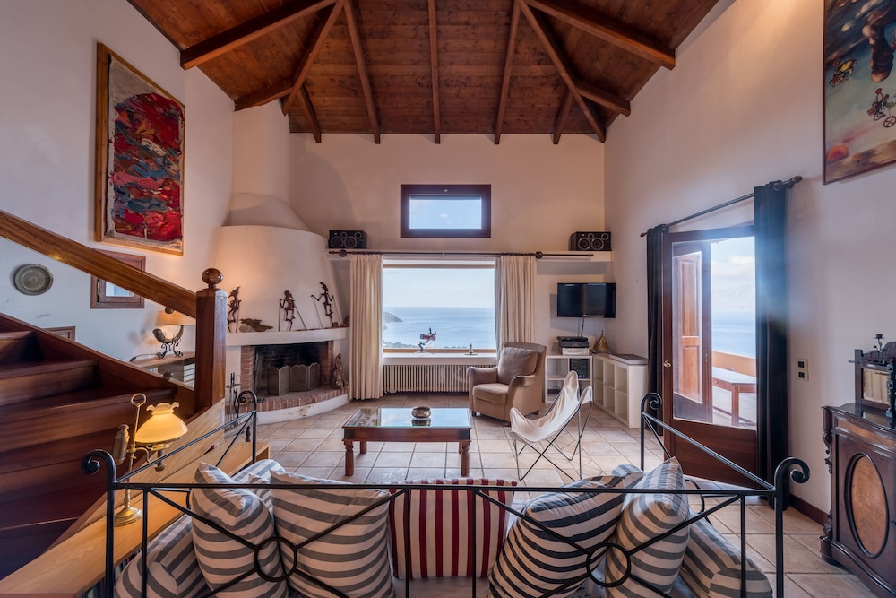 Villa Mirabello Suites