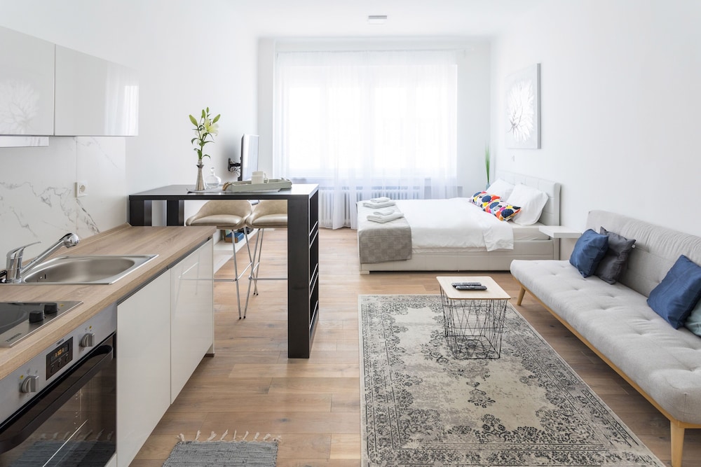 Flower Square Apartments