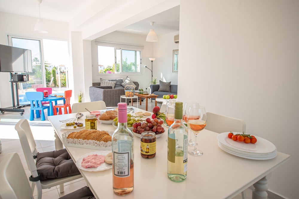 Ayia Napa Marina Vibes