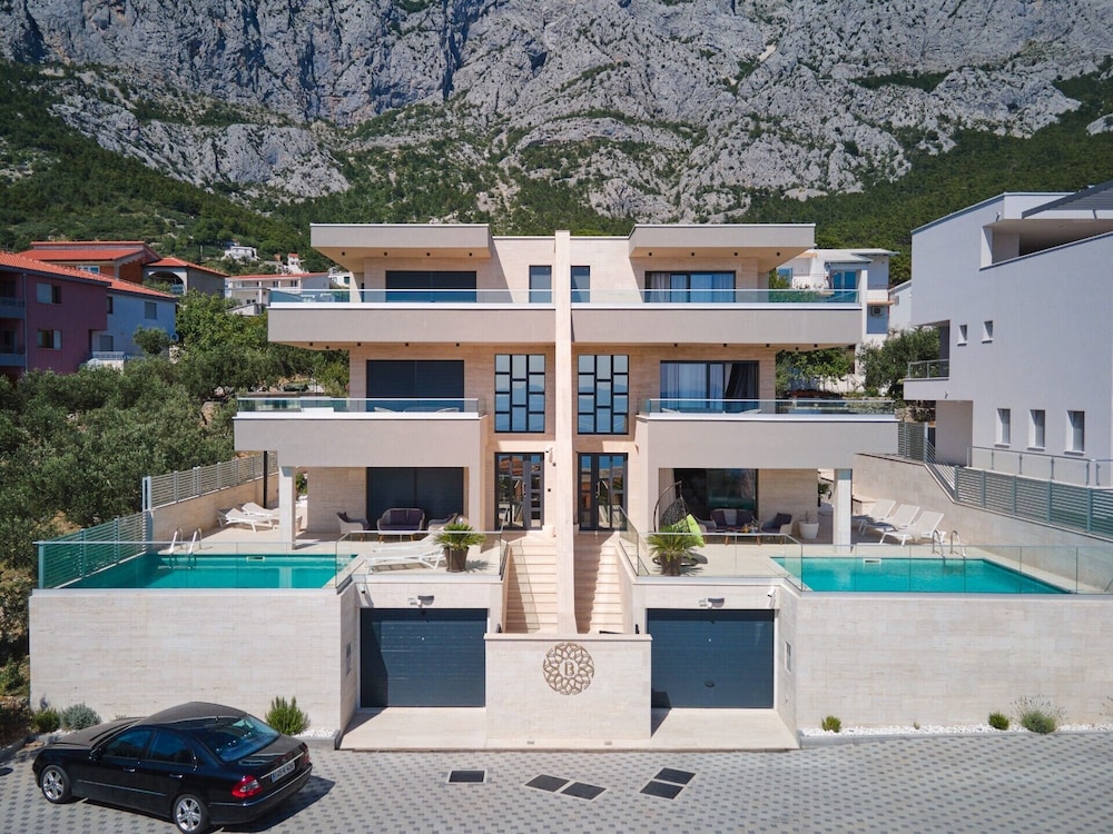 Barbarella Luxury Villas