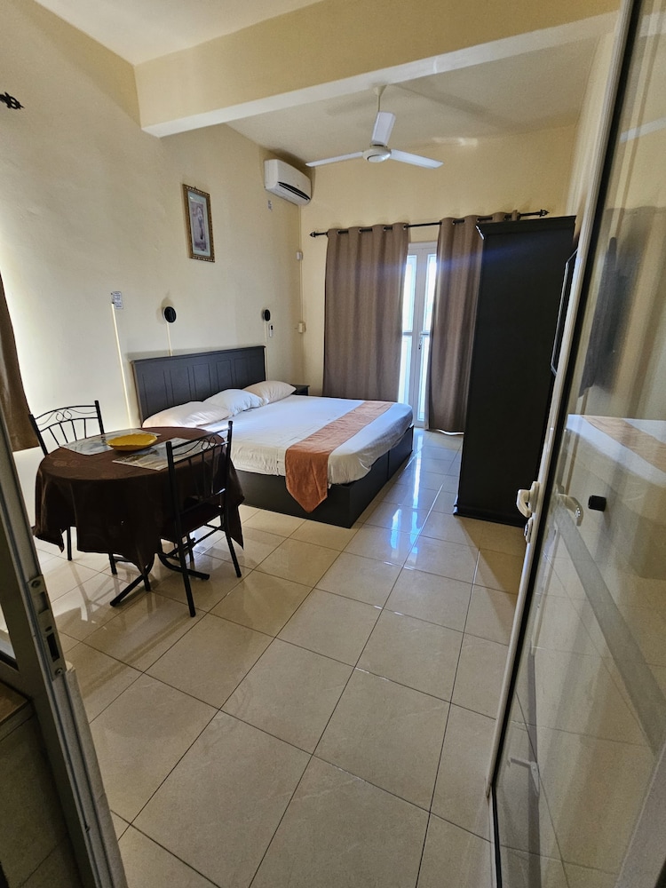 Monalysa Holidays Bungalows