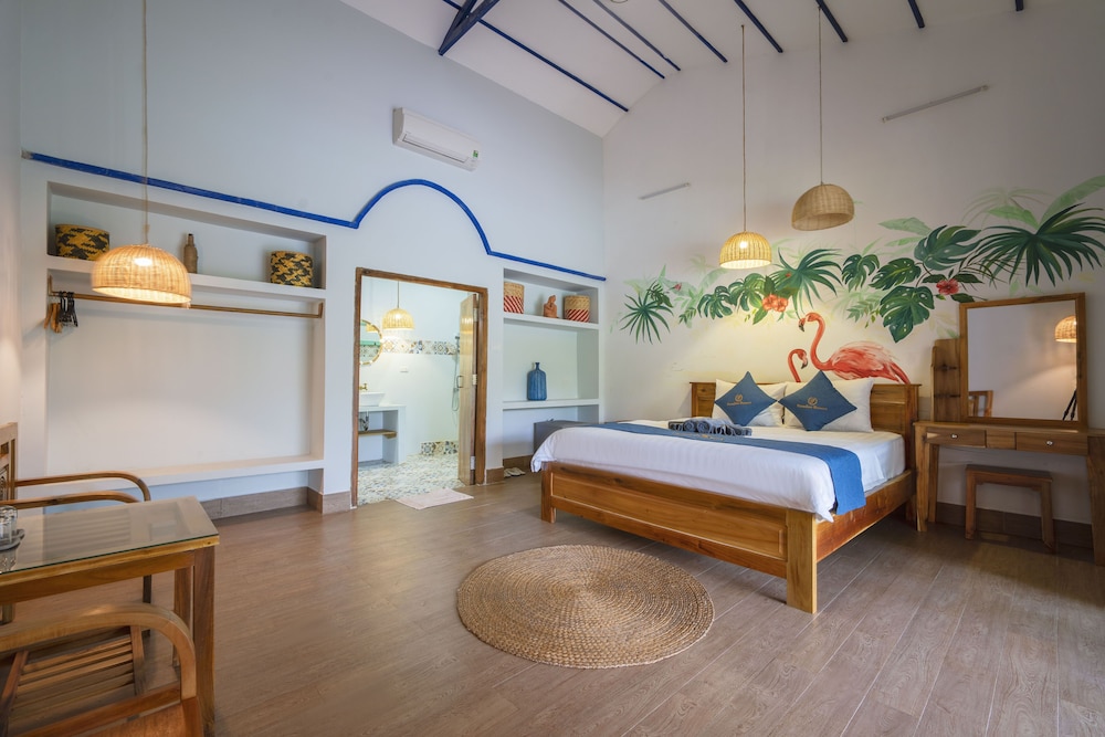Rosie Paradise Bungalow