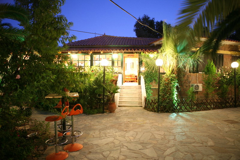 9 Musses Hotel Apartments & Studios