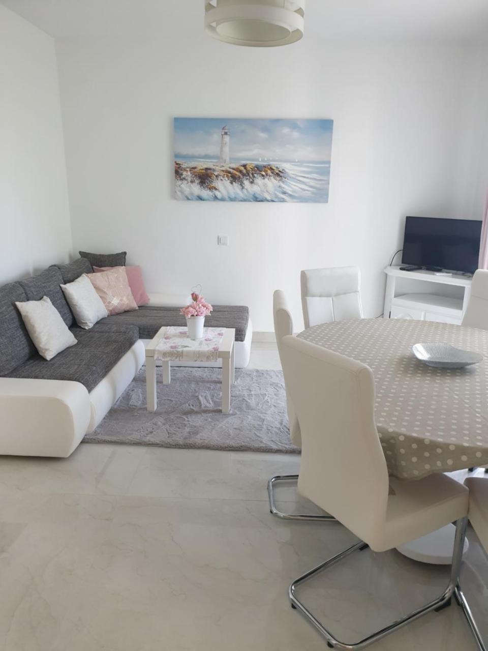Apartments Mare