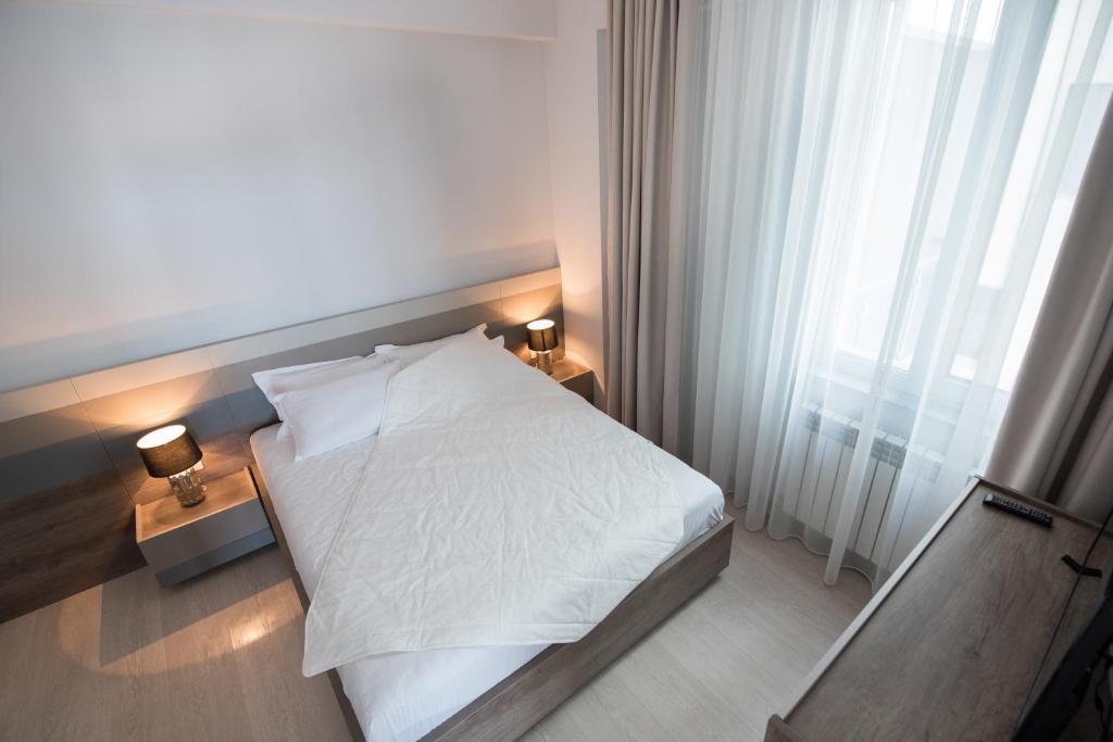 Wave 1 Promenada Apartments