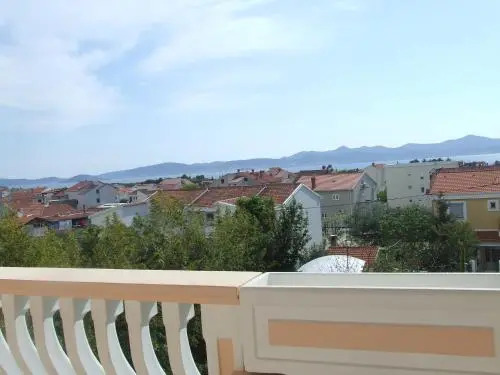 Rooms & Apartments Ana