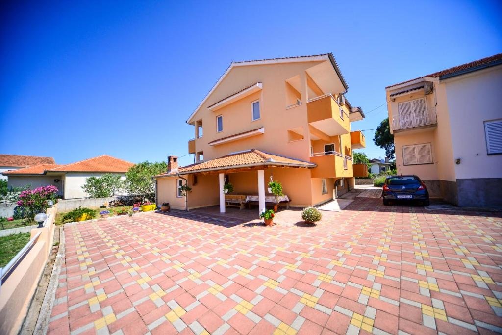 Apartments Filipovic