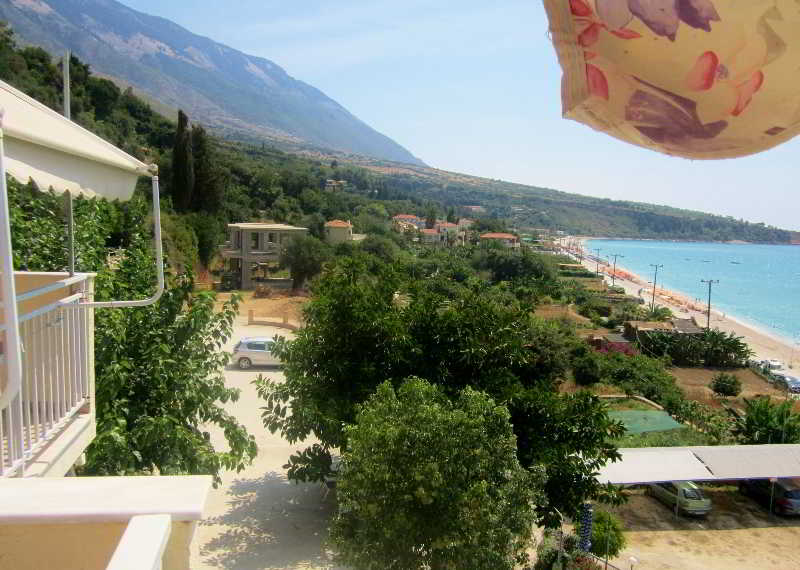 Rosa's Beach Studios