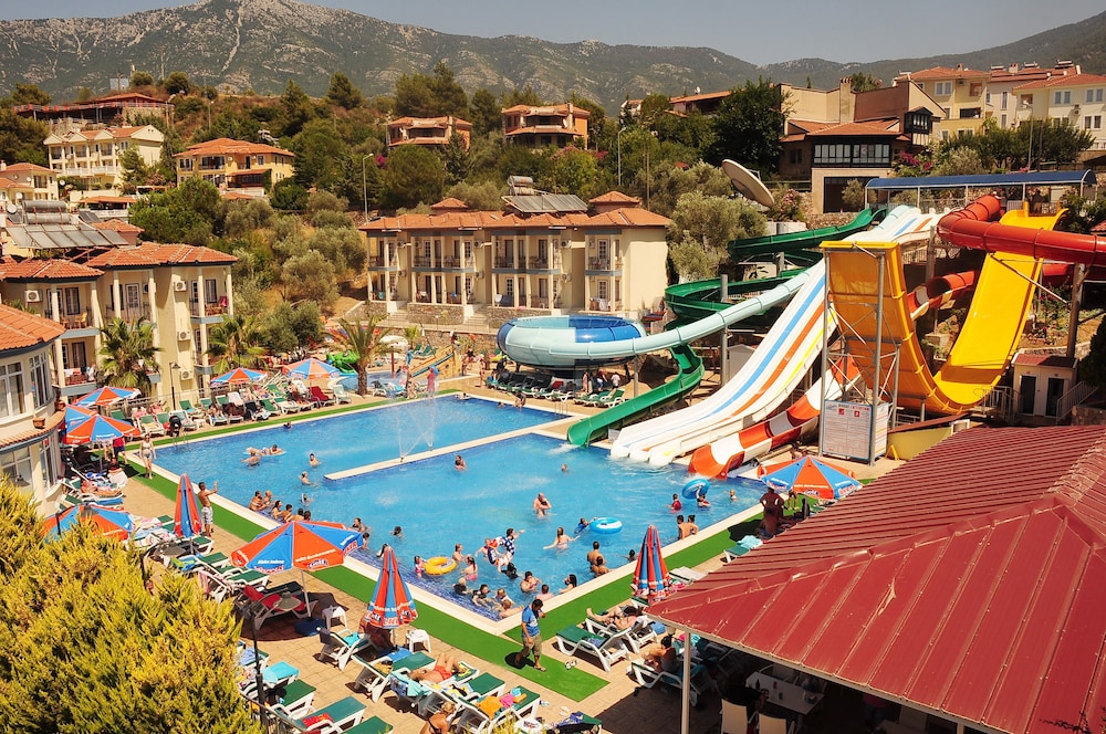 Gurol Aqua Resort Hotel & Apartments