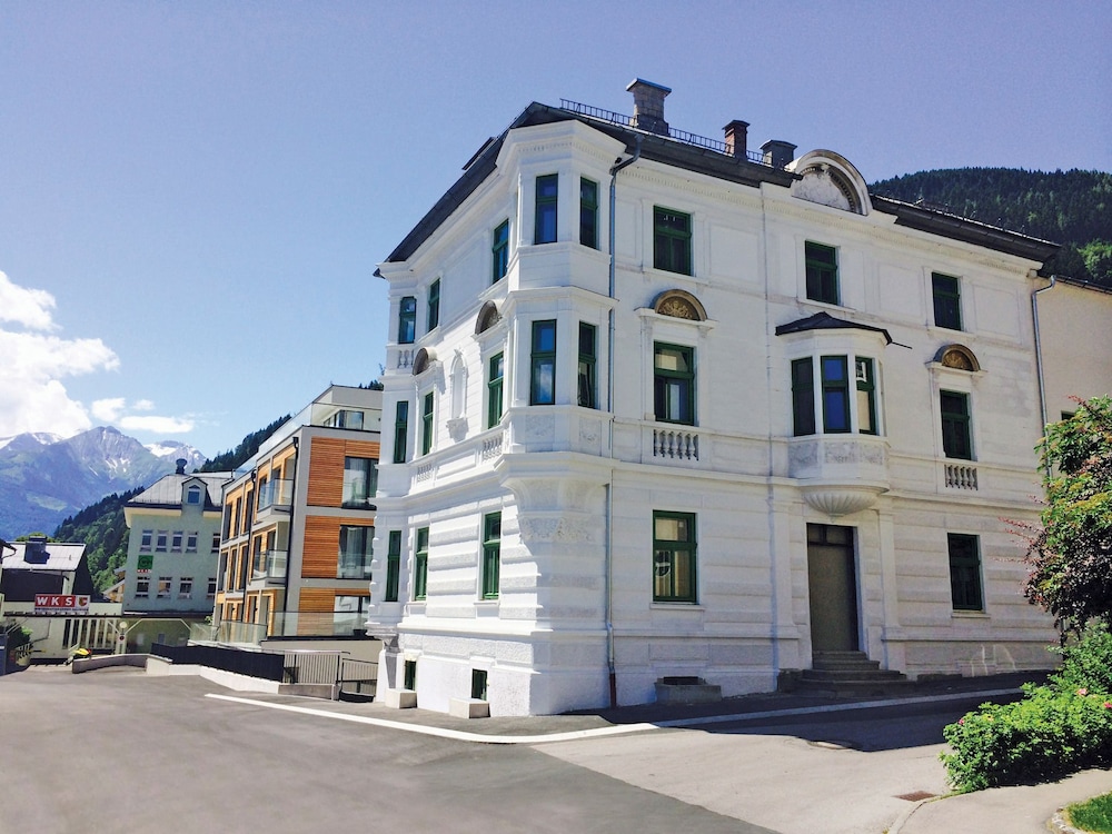 Mountain Lake Resort