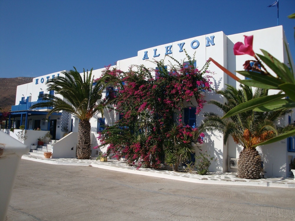 Alkyon Syros