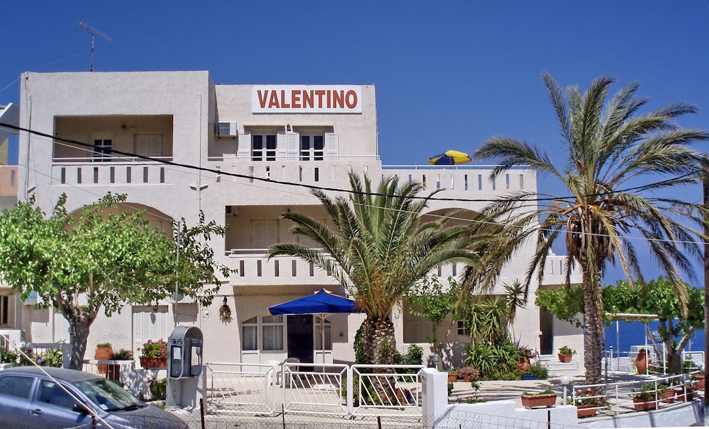 Valentino Apartments & Studios