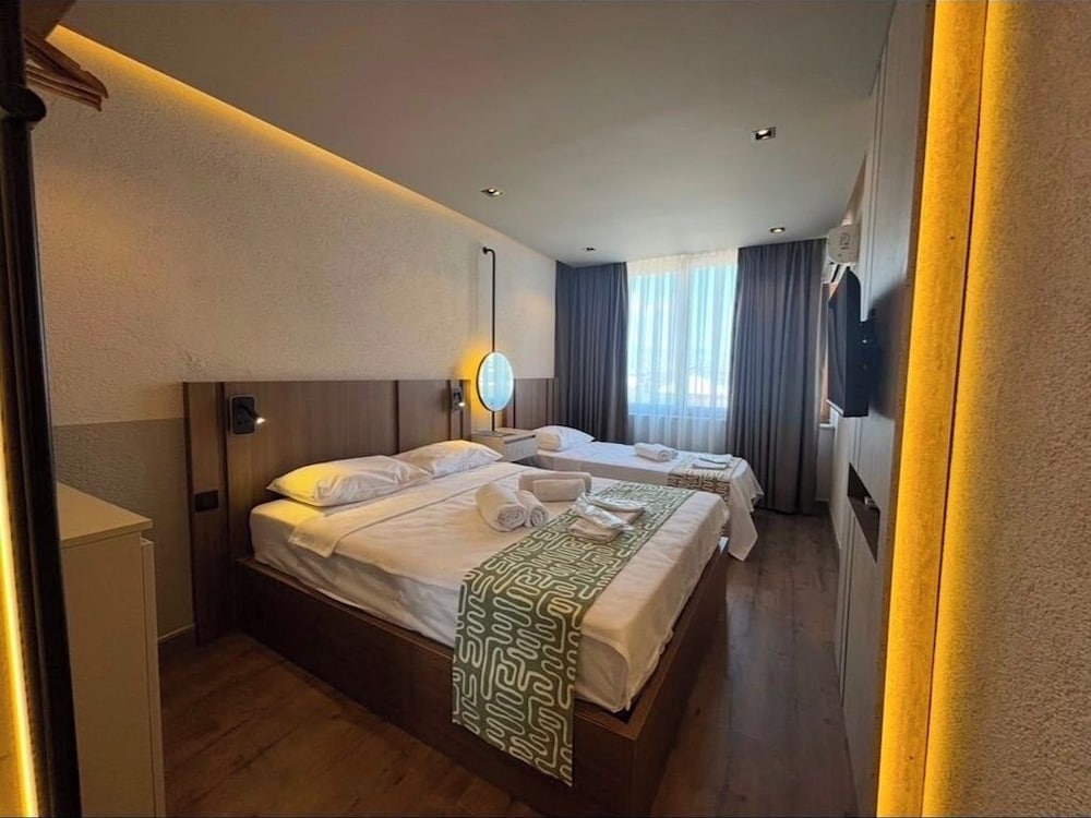 Aterna Hotel