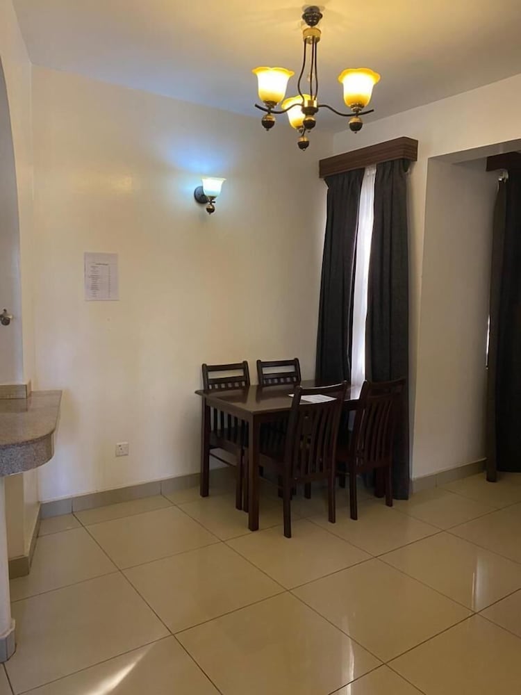 Armaan Suites And Restaurant