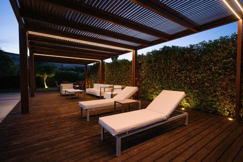 Blue Green Villa