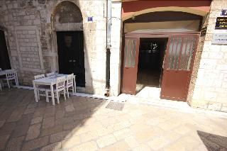 Central Square Guest House