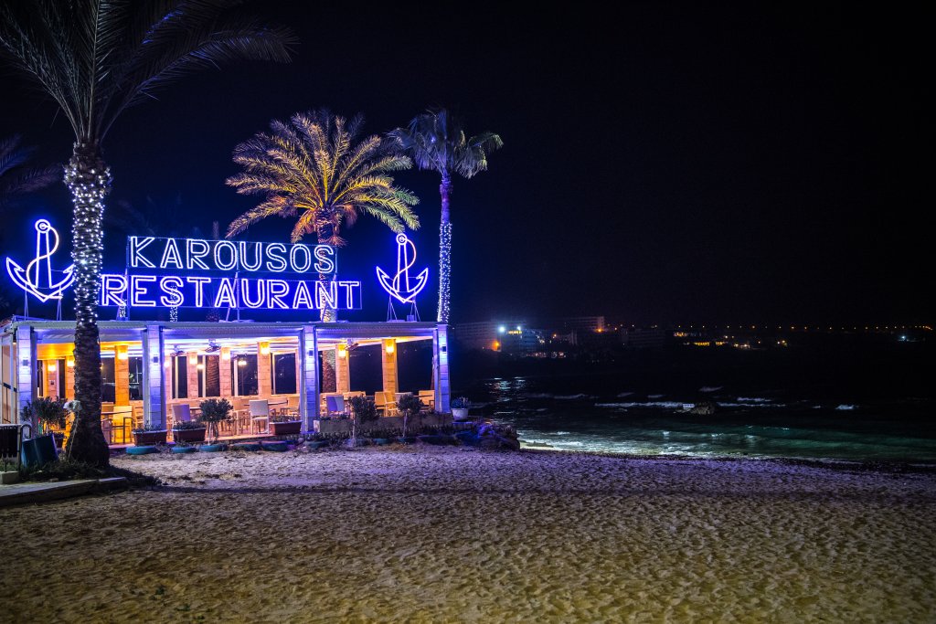 Karousos Beach Rooms
