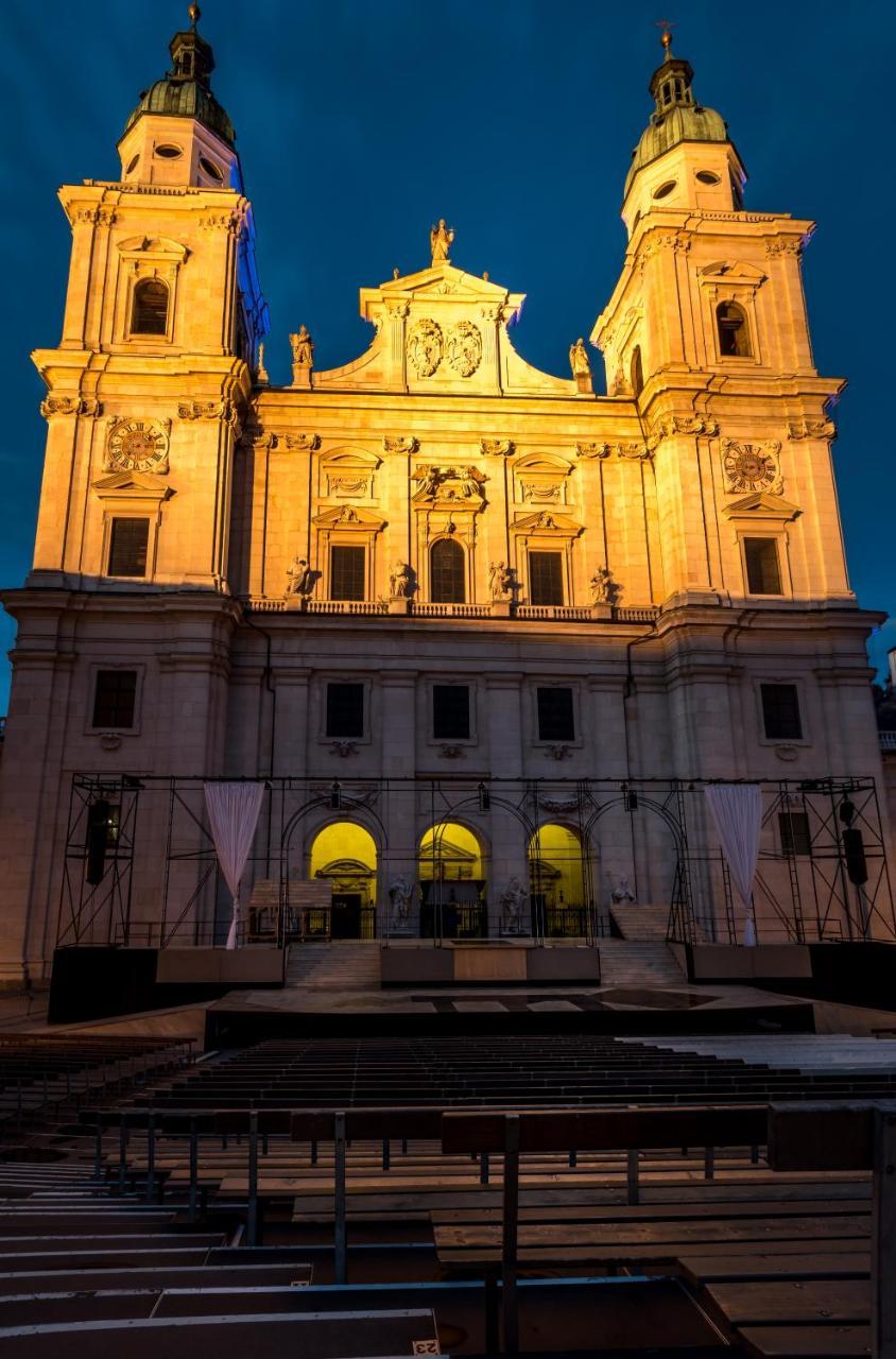 Sishaus View At Mozarts