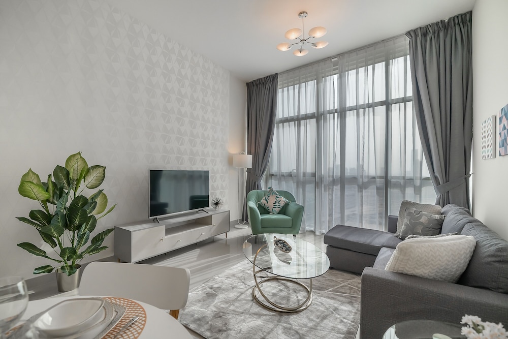 Oudah Tower by Higuests