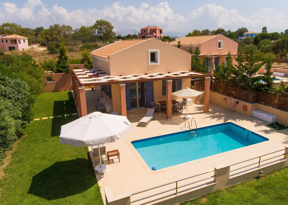 Nafsika Beach House