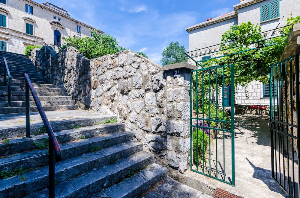 Apartments Eos & Vespera