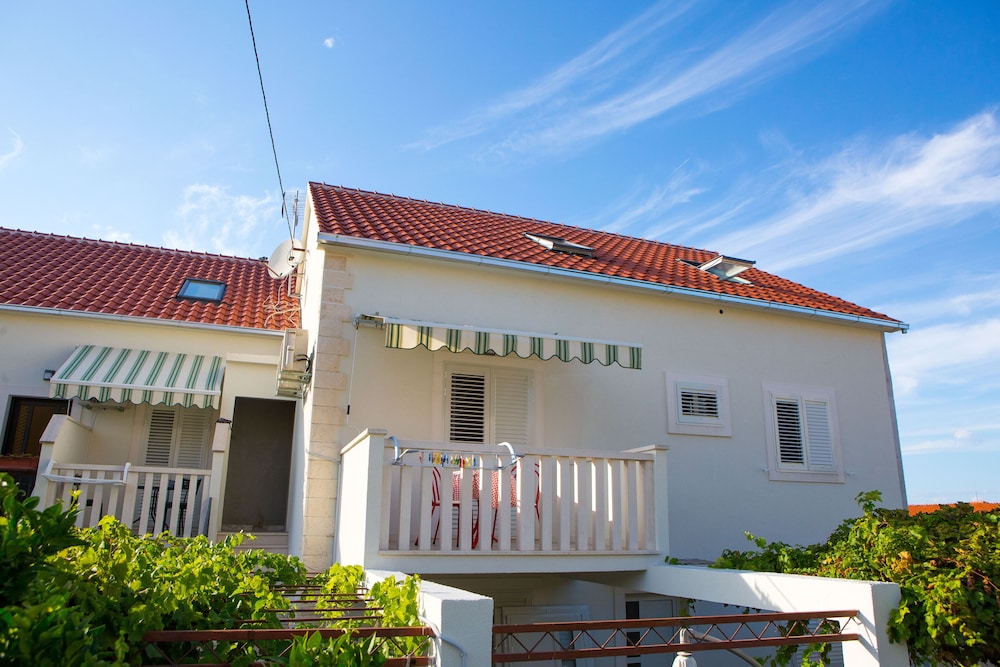 Apartments Lenka