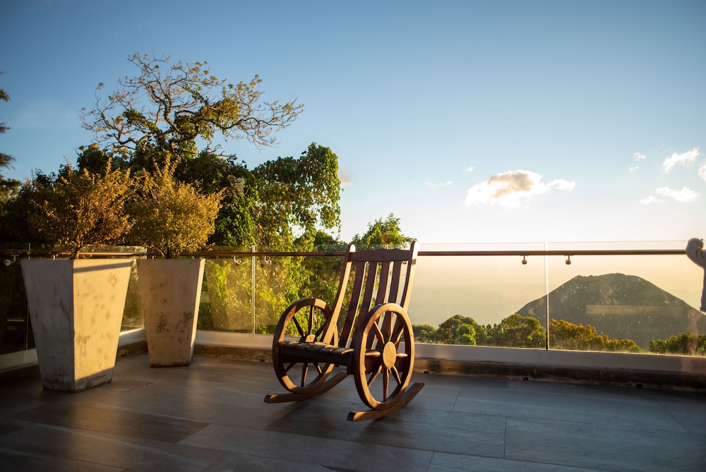 Casa 1800 Cerro Verde Boutique Hotel
