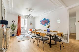 Edgar Suites Spacious Apartment Martyrs