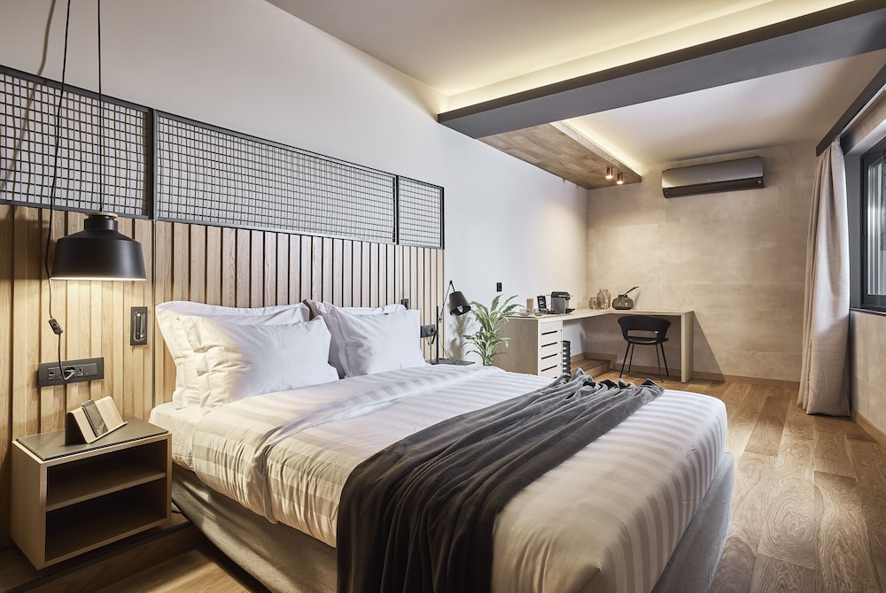 O2 Suites