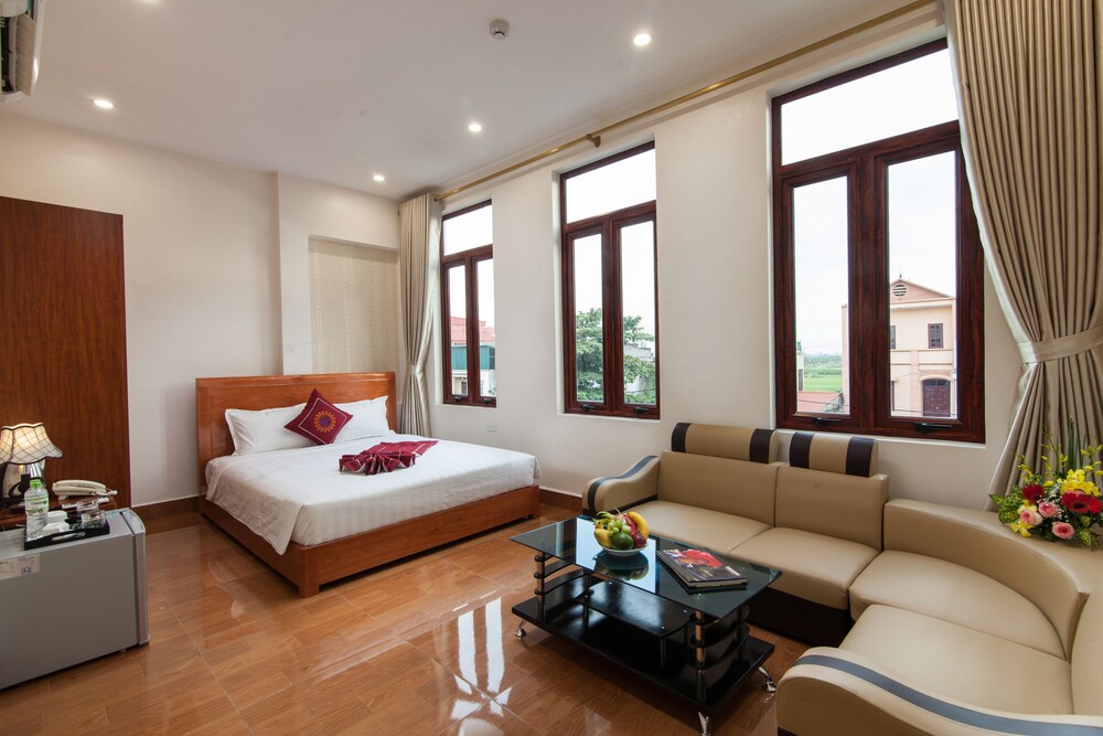 LUXURY AIRPORT HOTEL AND SPA