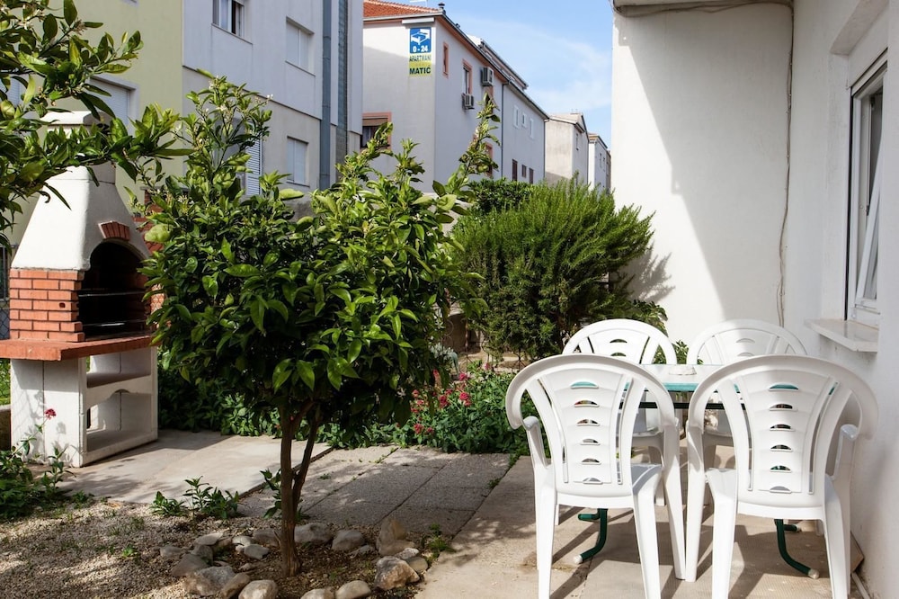 Apartments Ante Senka