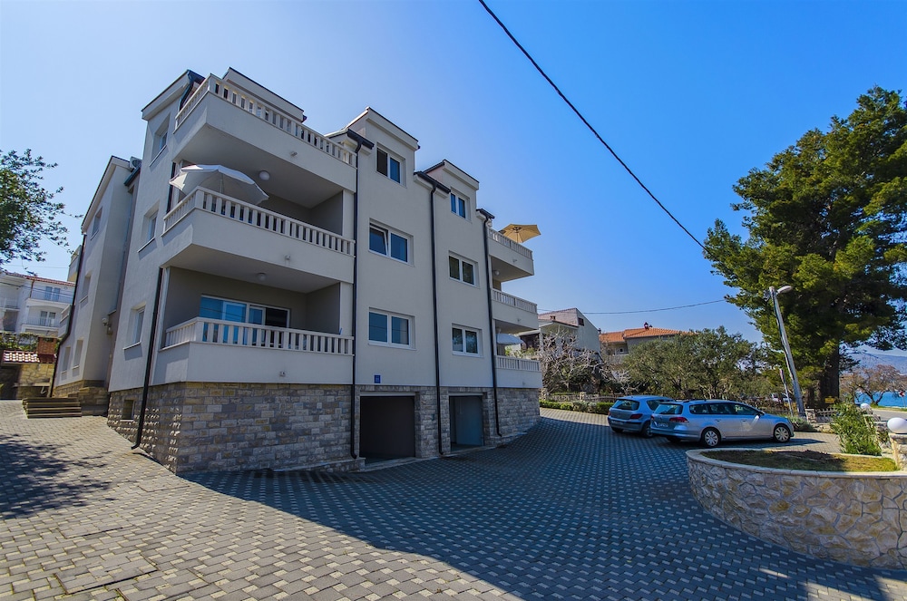 Apartments Tokic