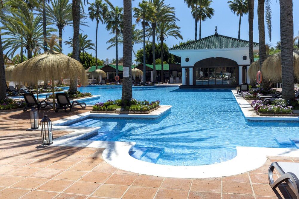 San Roque Suites