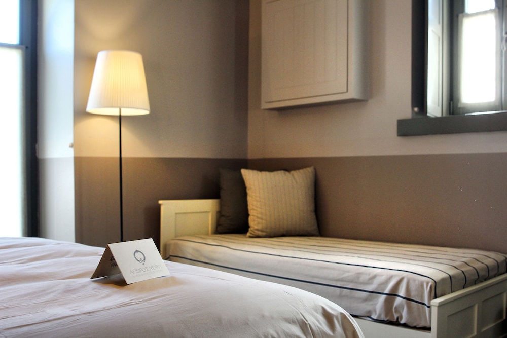 Apeiros Chora Hotel