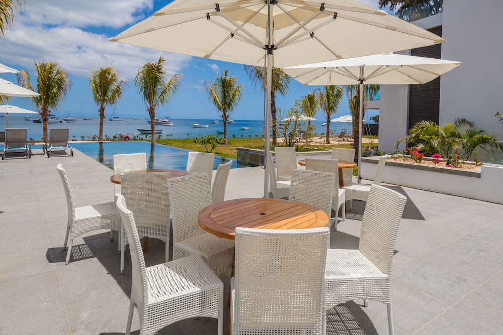 Latitude Luxury Beachfront Complex By Horizon Holidays