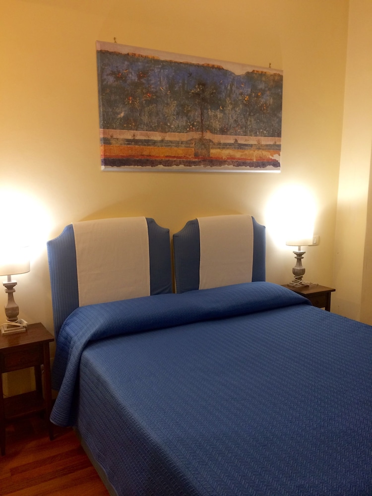 The Center Of Rome Bed & Breakfast