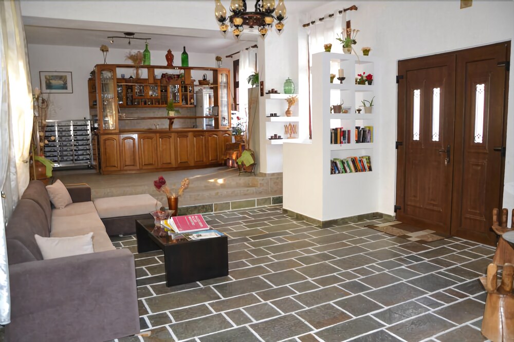 Matina Hotel
