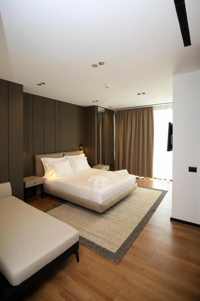 Nobus Hotel