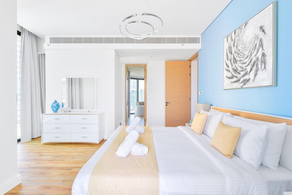 Address Beach Resort Residences