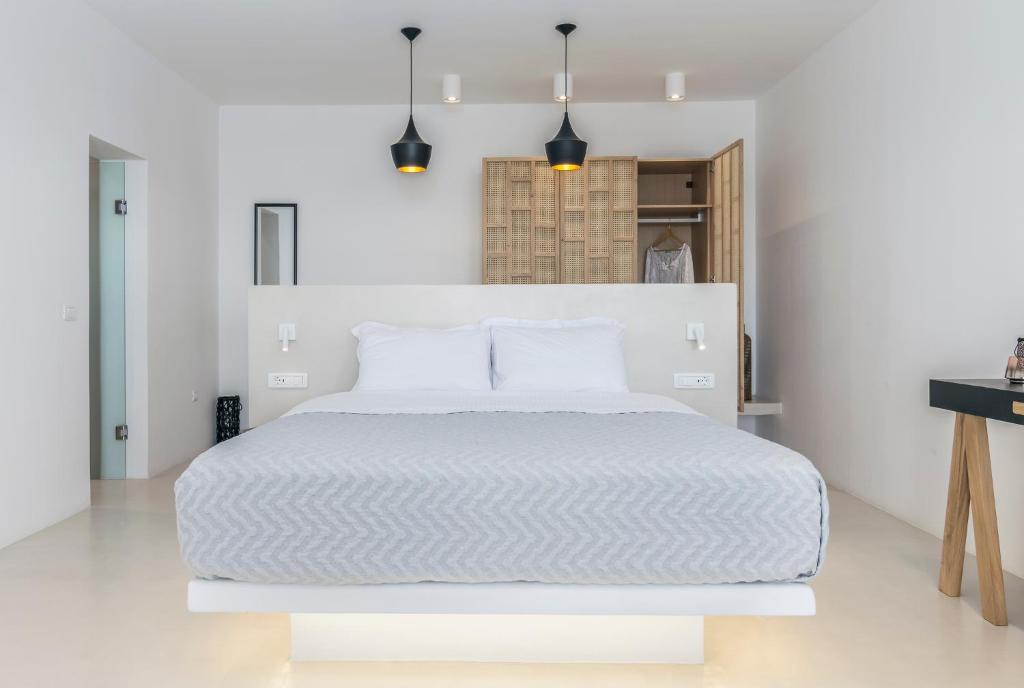 Psaravolada Milos Resorts